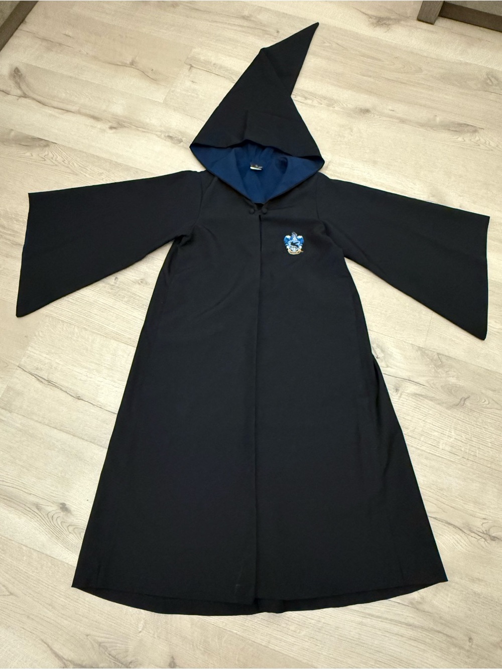 Ravenclaw™ Youth Robe - Picture 2 of 5